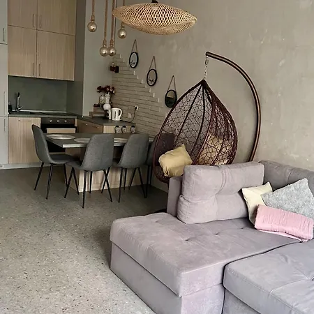 Riverside 1br