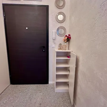 Riverside 1br